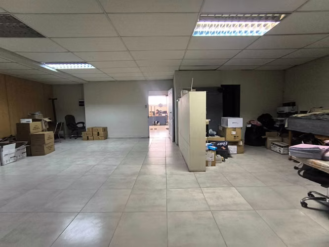 Local Comercial P2 en Arriendo-zona de descarga (180408) - Imagen 7