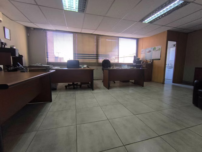 Local Comercial P2 en Arriendo-zona de descarga (180408) - Imagen 13