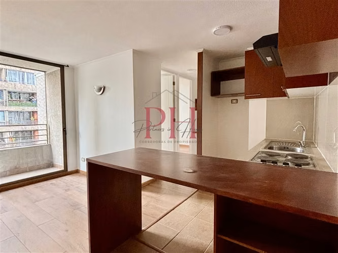 Departamento en arriendo de 2D cercano Paseo Bulnes Santiago - Imagen 3