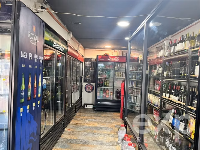 Incluye equipamiento, inventario y casa 2 pisos en Pto Montt