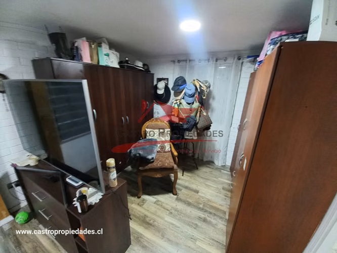 HERMOSA CASA DE DOS PISOS AMPLIADA CON 4 DORMITORIOS 3 BAÑOS