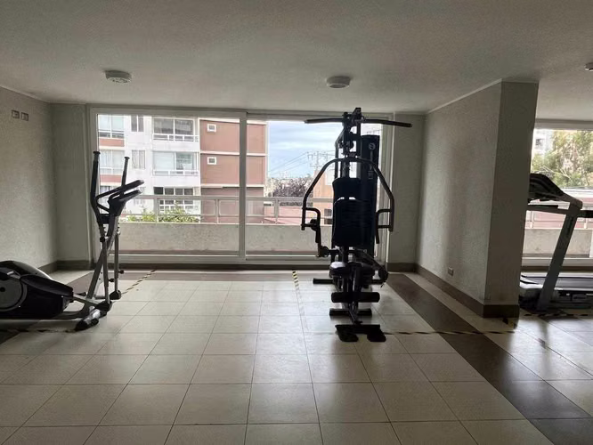 Arriendo Calle Kenrick (180409)