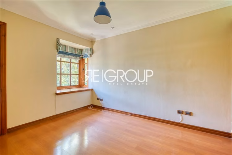 Casa en arriendo de 7 dorm. en Lo Barnechea