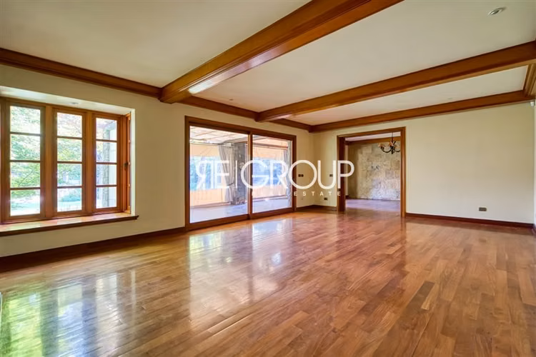Casa en arriendo de 7 dorm. en Lo Barnechea