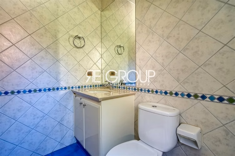 Casa en arriendo de 7 dorm. en Lo Barnechea