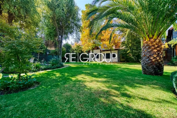 Casa en arriendo de 7 dorm. en Lo Barnechea