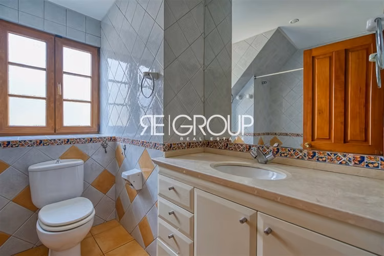 Casa en arriendo de 7 dorm. en Lo Barnechea