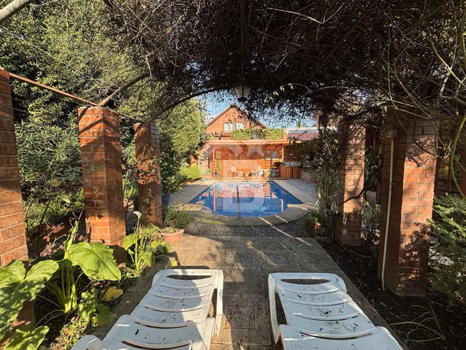 Casa en Condominio: Piscina, Terrazas y Espacios Amplios - Imagen 20