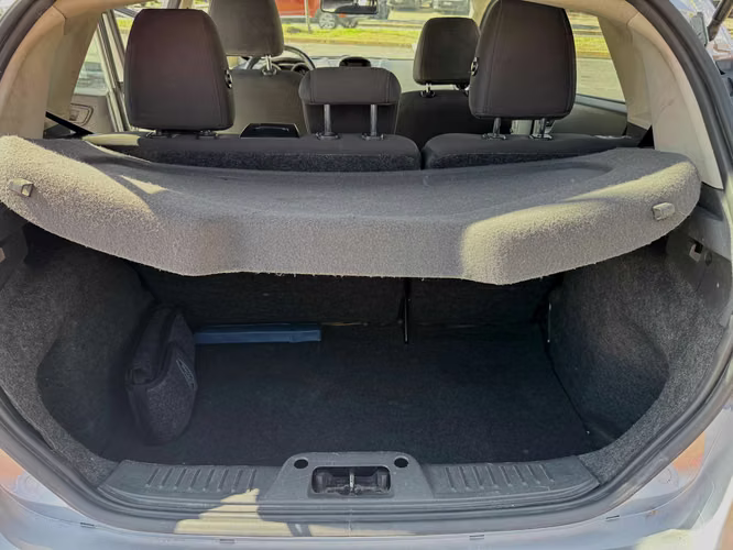 FORD FIESTA TITANIUM 1.6 MEC FULL TECHO AIRE AIRBAG VER EN LAS CONDES 2013