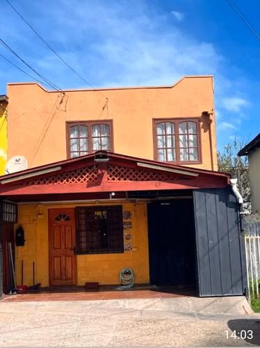 Linda casa remodelada en Las Compañias