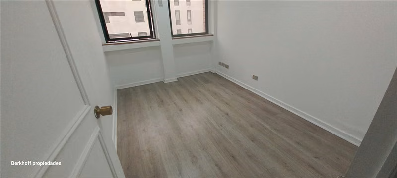 Oficina en arriendo, metro Manquehue, en Las Condes - Imagen 9