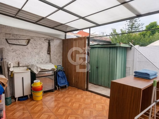 Excelente casa en pasaje cerrado - Imagen 12