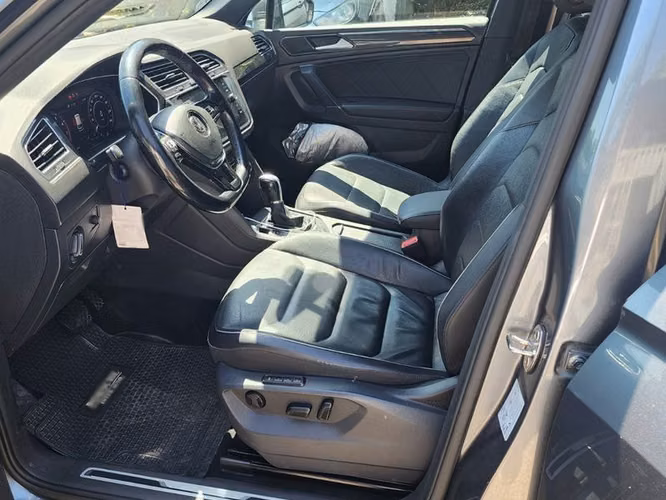 VOLKSWAGEN TIGUAN TSI AT LIMITED 180HP - 2018 | 2775