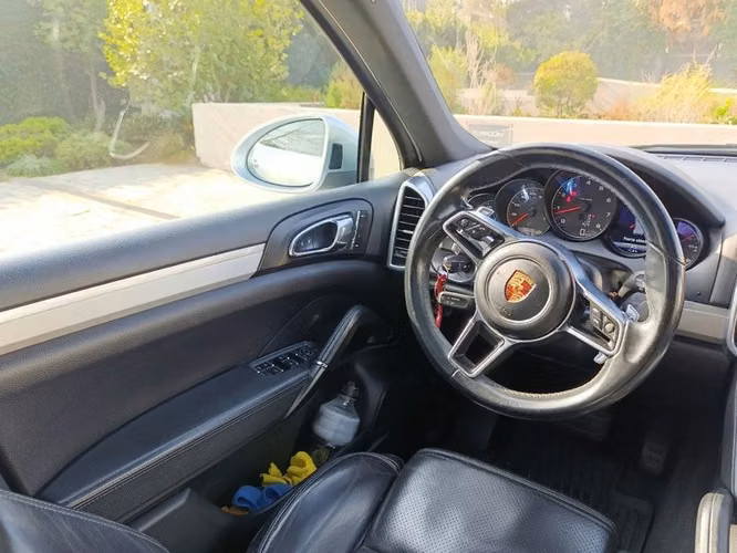 PORSCHE CAYENNE V6 E2 II - 2016 | 2701