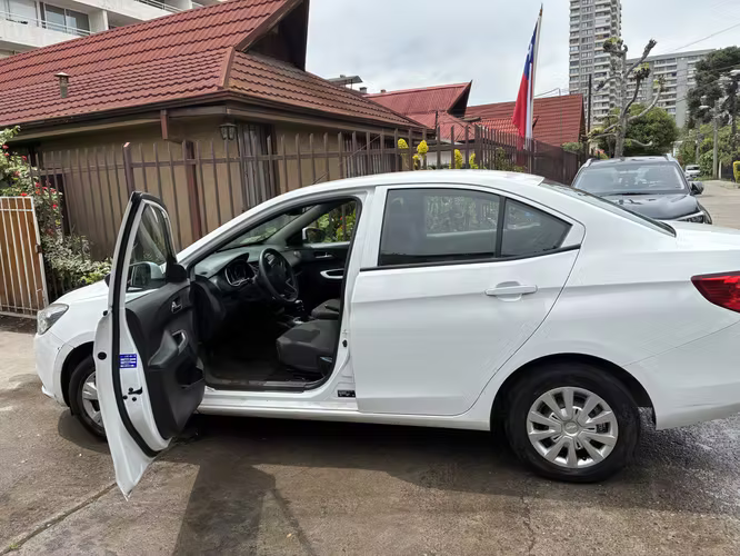 Vendo auto Chevrolet Sail 2022 , 70.000 km impecable, Dueño. - Imagen 7