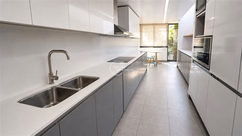 Sector C Alemana casa 3d estar piscina Vitacura 272/450m2 fm - Imagen 17