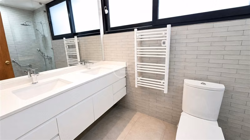 Sector C Alemana casa 3d estar piscina Vitacura 272/450m2 fm - Imagen 13