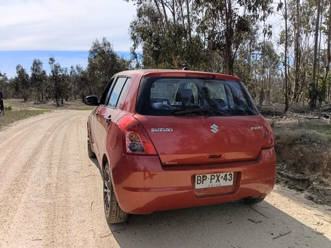 Se vende Suzuki Swift 2009 GL, manual, segundo dueño.