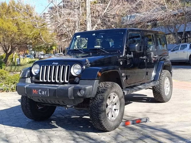 JEEP WRANGLER UNLIMITED SAHARA - 2017 | 2645
