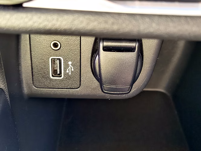 NISSAN VERSA 2021 - Imagen 15