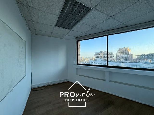Oficina piso completo. 9 estac. Rosario Sur/Metro Manquehue - Imagen 35