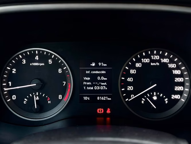 HYUNDAI TUCSON TL 2.0 MT PLUS FL - 2021 | 4334