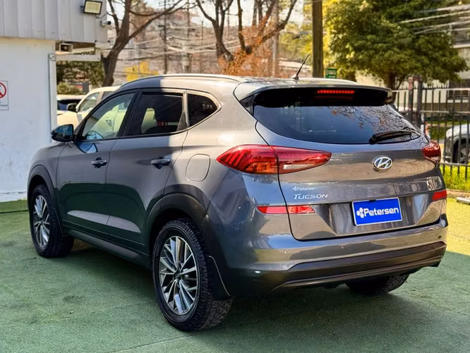 HYUNDAI TUCSON TL 2.0 MT PLUS FL - 2021 | 4334