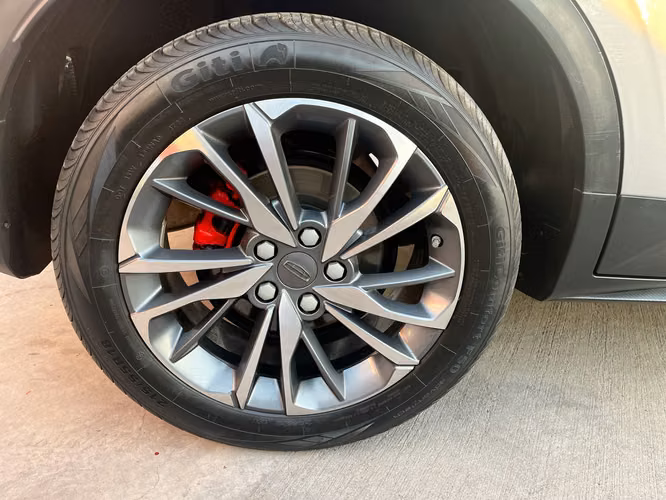 GEELY COOLRAY AT 1.5
