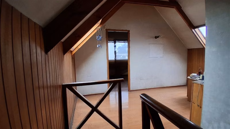 Casas en venta de 6 dorm. 4 baños en Macul