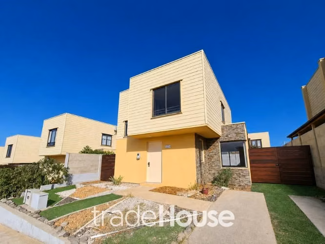 Casa en venta de 3 dorm. en Villa Alemana
