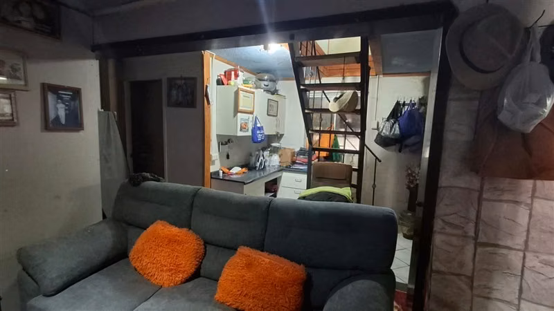 Casa en venta de 5 dorm. en Linares - Imagen 2