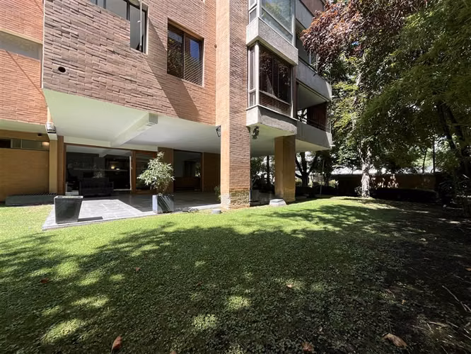 VENDE Agustín del Castillo / Parque Bicentenario / Vitacura
