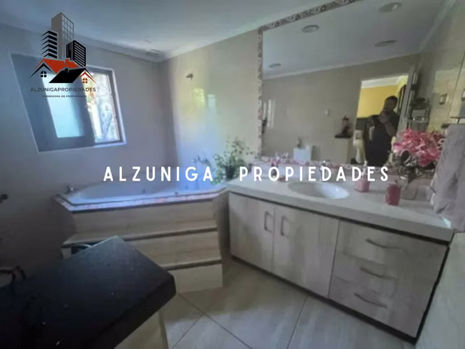 Casa 4D+3B en Venta | Valle Lo Campino (180486) - Imagen 11