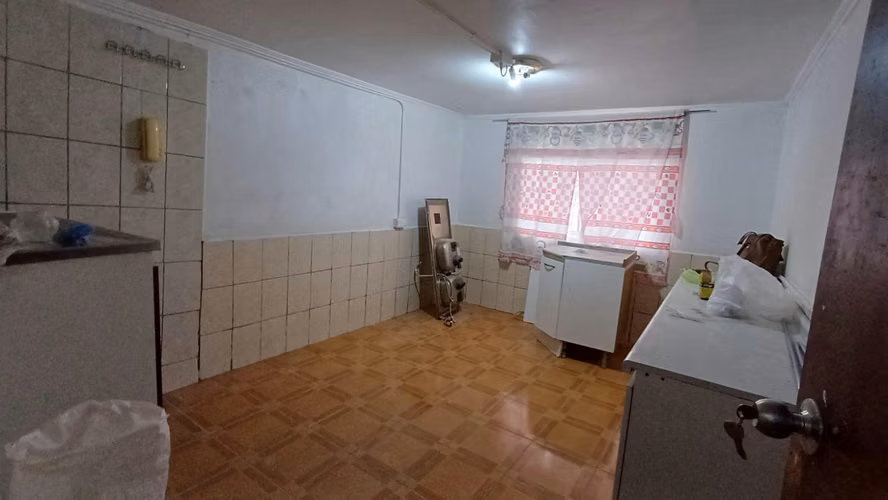CASA 4 DORMITORIOS CALLE MONTEGRANDE