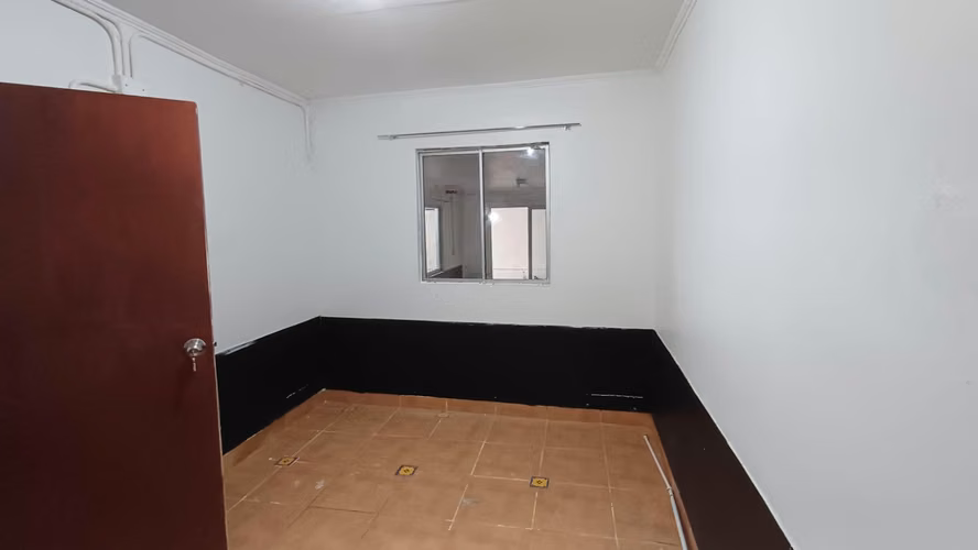 CASA 4 DORMITORIOS CALLE MONTEGRANDE