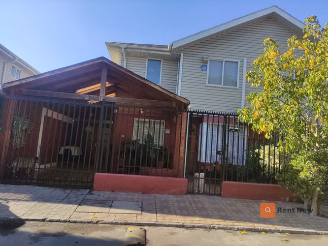 Casa 4 Dormitorios 3 Baños en Microbarrio Cerrado Maipú
