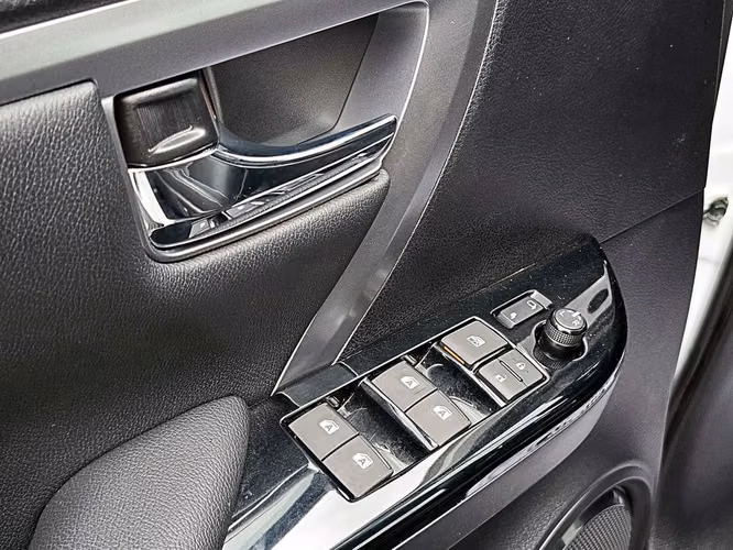 TOYOTA FORTUNER 2026