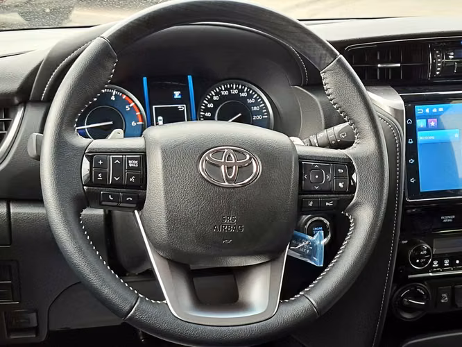 TOYOTA FORTUNER 2026