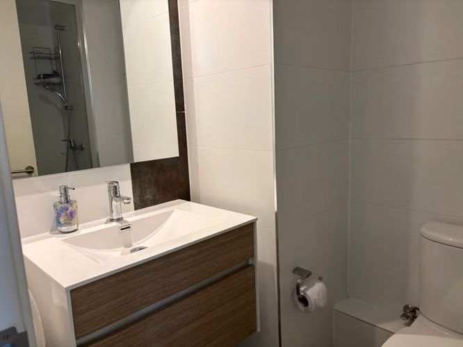 Amplio y Moderno, Departamento 3D/2B con Cocina Integrada en Costa de Montemar - Imagen 10