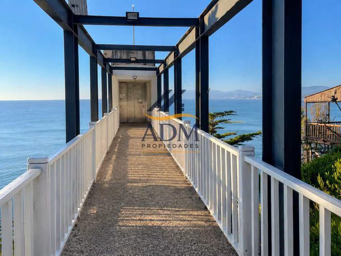 Departamento en venta en Bahía Pelícanos, Horcón – Acceso directo a la playa