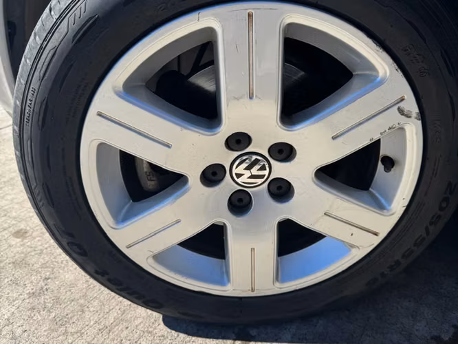 Volkswagen Bora 2.0L Trendline Sky MT5 año 2014