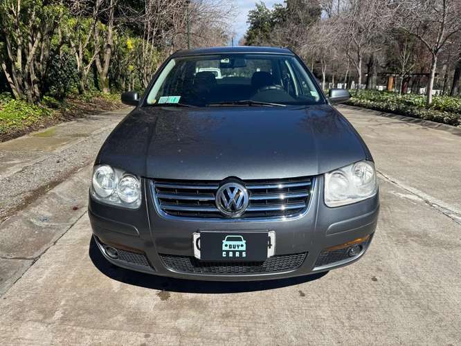Volkswagen Bora 2.0L Trendline Sky MT5 año 2014