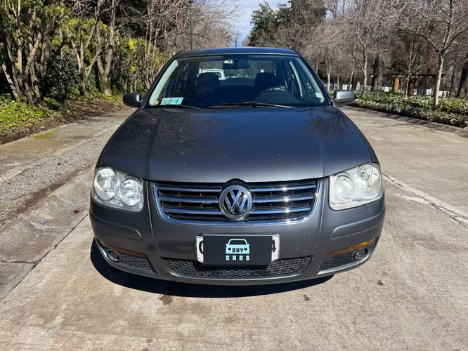 Volkswagen Bora 2.0L Trendline Sky MT5 año 2014