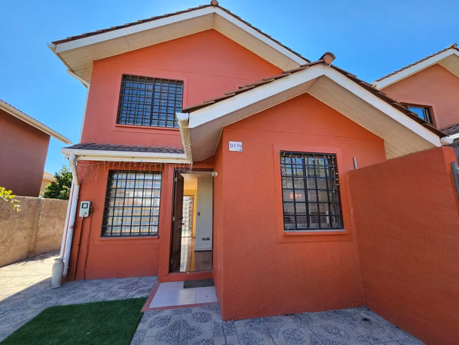 Arriendo casa 76m2, 3 dormitorios, suite, Los Prados de Nos, San Bernardo