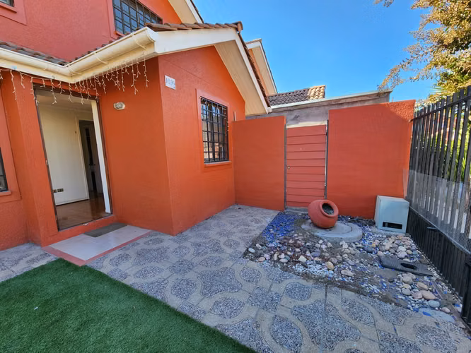 Arriendo casa 76m2, 3 dormitorios, suite, Los Prados de Nos, San Bernardo
