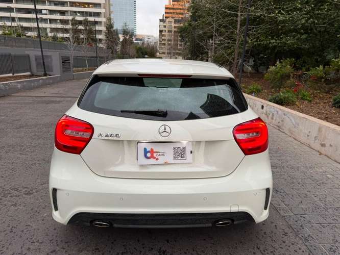 MERCEDES-BENZ A200 BLUEEFFICIENCY 2016