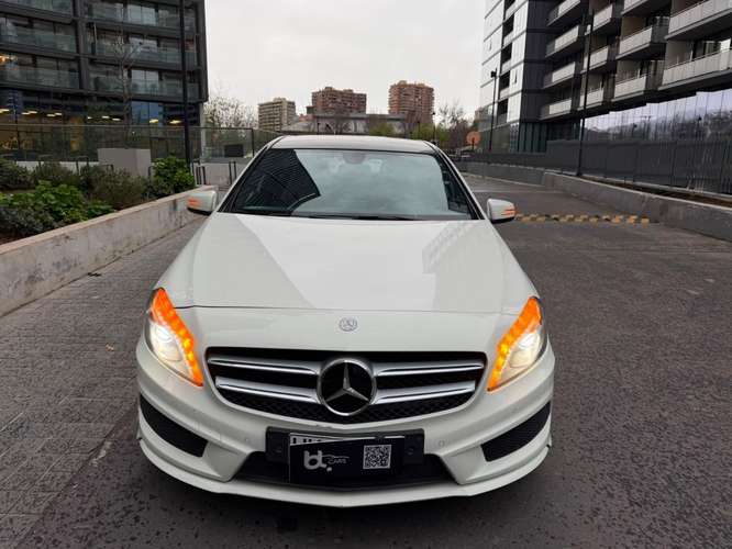 MERCEDES-BENZ A200 BLUEEFFICIENCY 2016