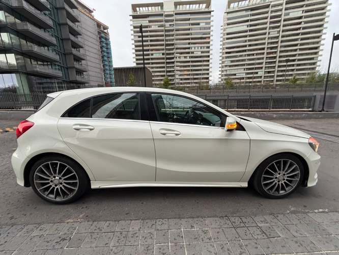 MERCEDES-BENZ A200 BLUEEFFICIENCY 2016