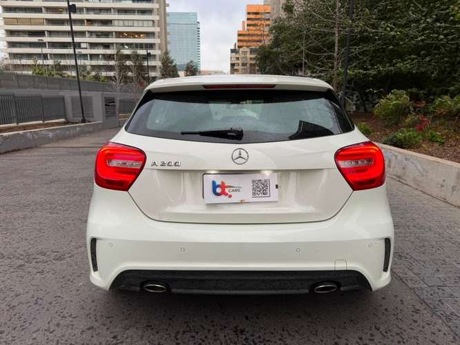 MERCEDES-BENZ A200 BLUEEFFICIENCY 2016