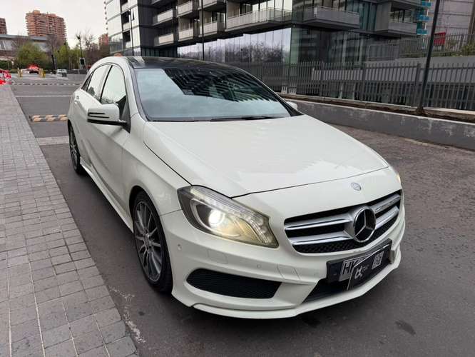 MERCEDES-BENZ A200 BLUEEFFICIENCY 2016